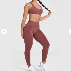 EFFORTLESS STRAPPY BRALETTE and SEAMLESS LEGGINGS Berry Medium Set Oner active